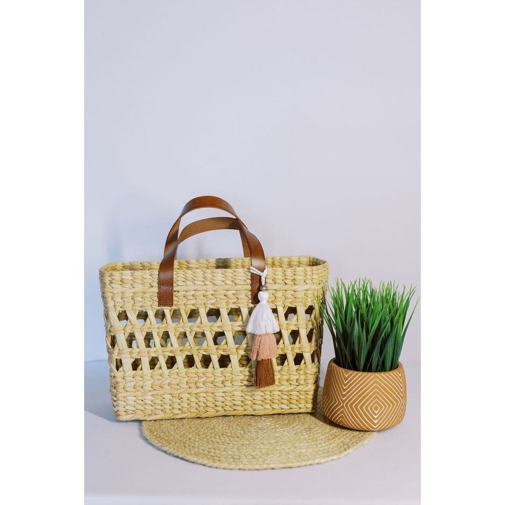 Gyal Bashy Kingston Hand Woven Rattan Tote, Genuine Leather Handles, OS, NWT! - Picture 4 of 13